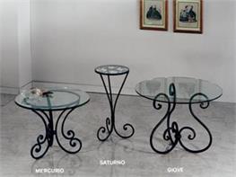 Tavoli e tavolini in ferro, complementi d`arredo in ferro battuto da ... Tavolini in ferro battuto per esterni