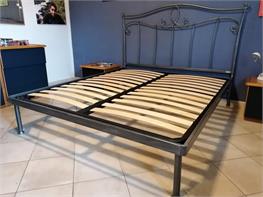 	Letto Iriss matrimoniale testata e giroletto